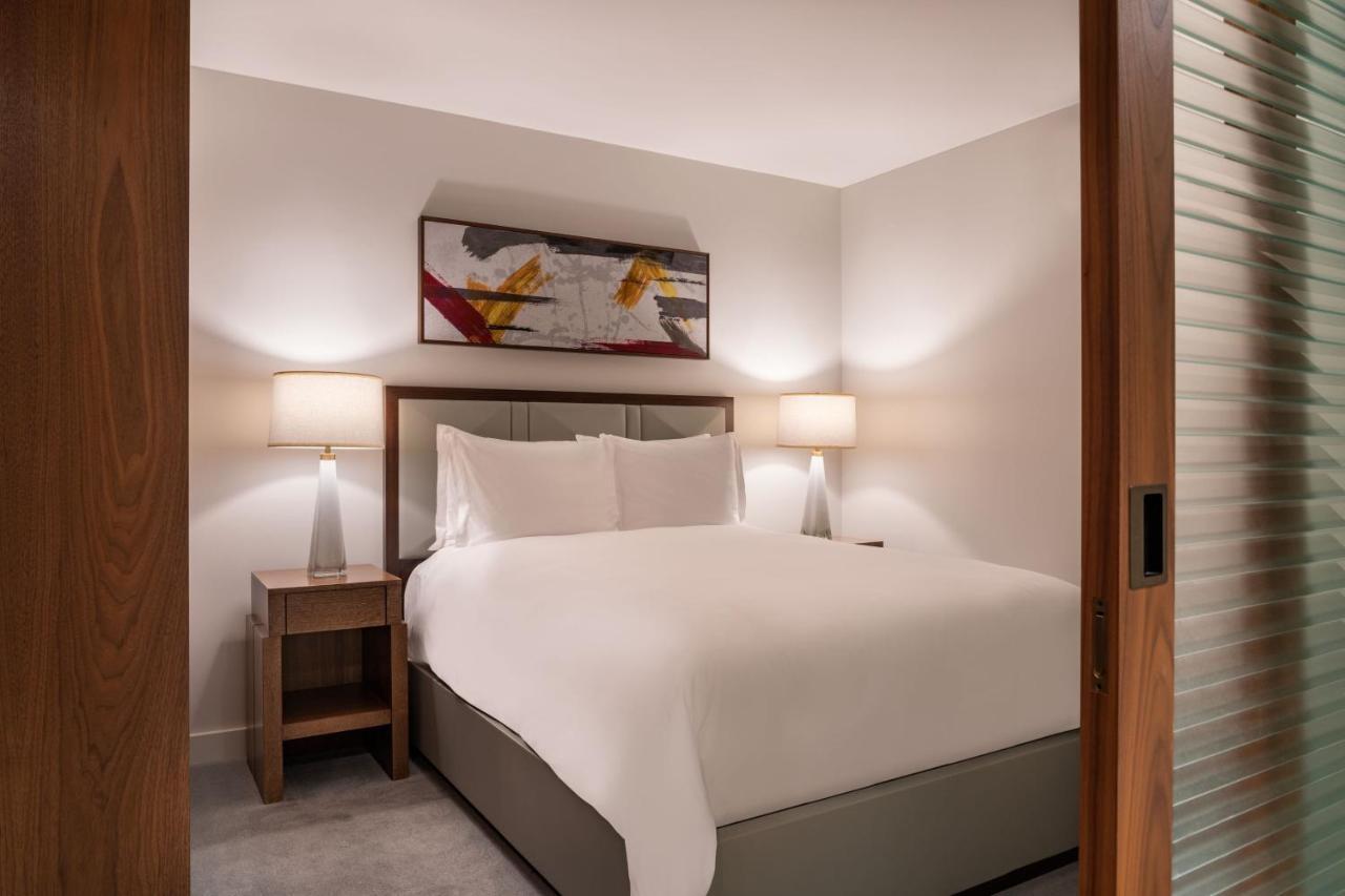 The Ritz-Carlton Residences, Waikiki Beach Hotel Гонолулу Экстерьер фото