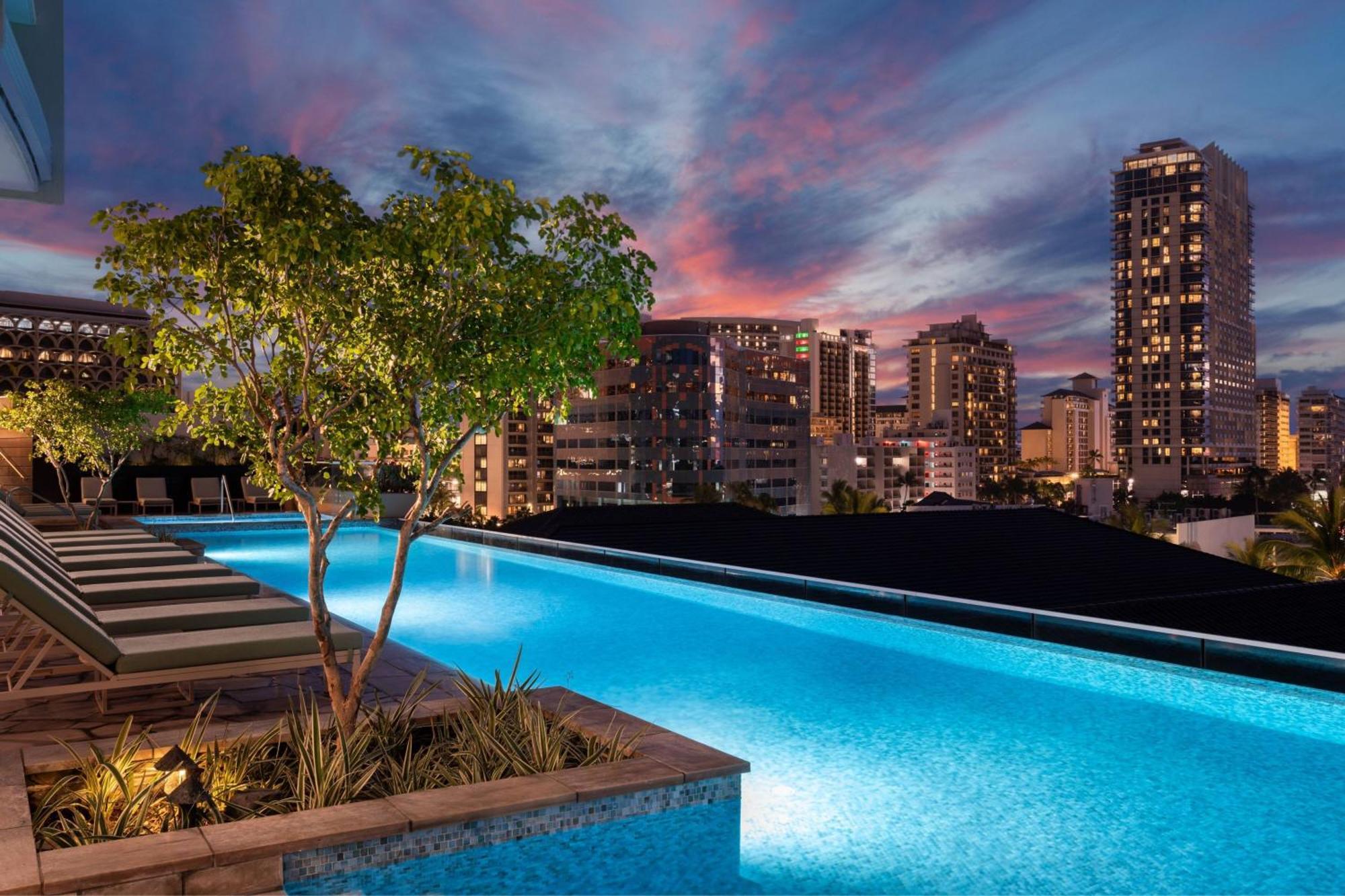 The Ritz-Carlton Residences, Waikiki Beach Hotel Гонолулу Экстерьер фото
